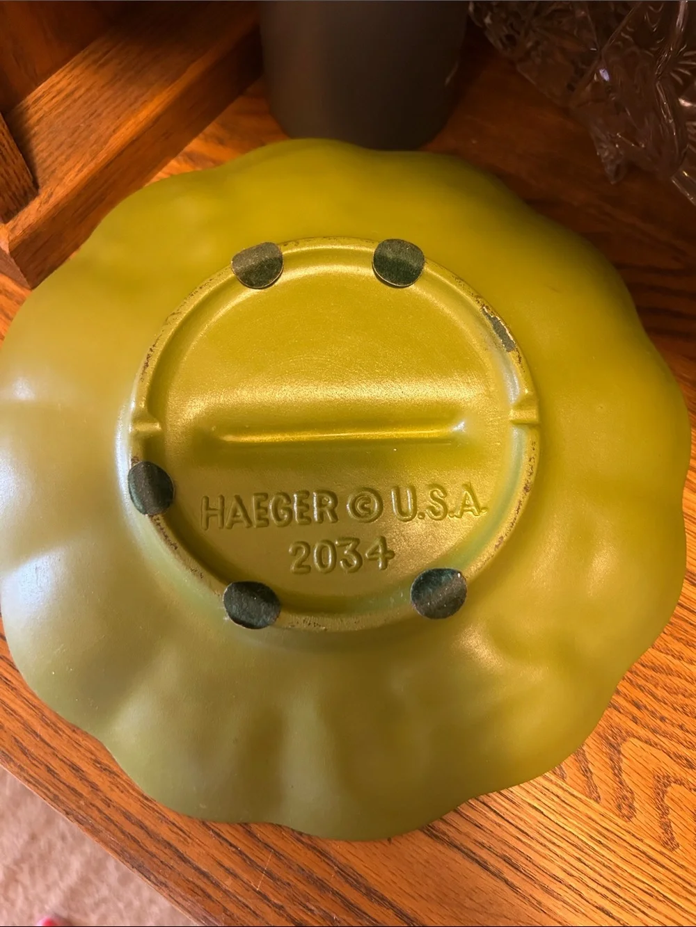 Hager USA Olive Green Floral Scalloped Ashtray